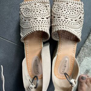 Indigo Women's Cream Sandals